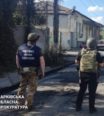 Ворог атакував Харківщину: є загиблий та поранені серед працівників екстрених служб
