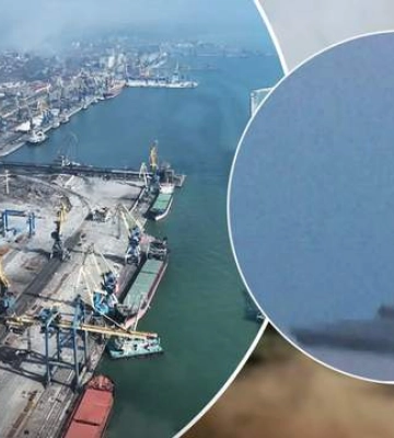Росія перекинула в порт Маріуполя військовий корабель: перед ним сіли 4 бойові вертольоти