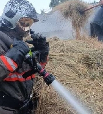 Волинські надзвичайники за тиждень врятували трьох людей