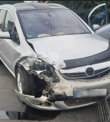 Під Луцьком Opel врізався у Ford, постраждала дитина