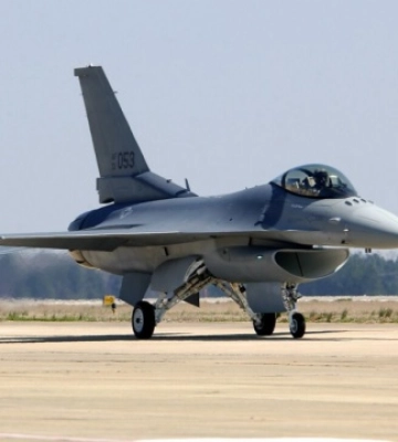 F-16 уже сідали на українські злітні смуги, проблем з інфраструктурою немає – Повітряні сили