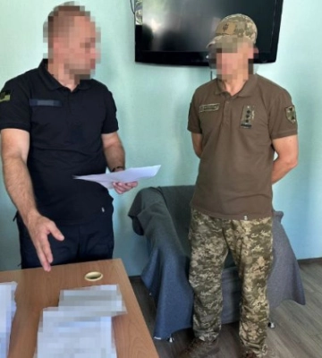 Начальник військової частини Миколаївщини безпідставно нараховував майже 5,5 млн грн виплат підлеглим - ДБР
