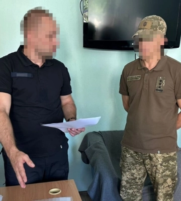Полиция Киева задержала мужчину за поджог 12 автомобилей военнослужащих
