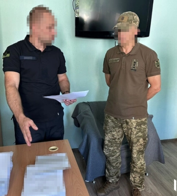Начальник військової частини Миколаївщини безпідставно нараховував майже 5,5 млн грн виплат підлеглим - ДБР