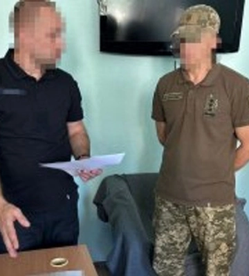 ДБР: На Миколаївщині командир нарахував майже 5,5 млн грн військовим, які місяцями не зʼявлялися на службу. Отримав підозру
