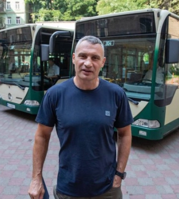 У Києві на маршрути вийдуть нові сучасні автобуси