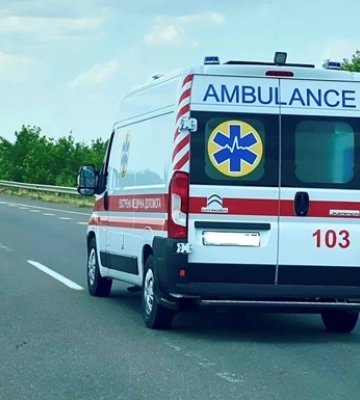 На Херсонщині росіяни скинули з безпілотника вибухонебезпечний предмет на місцевого жителя