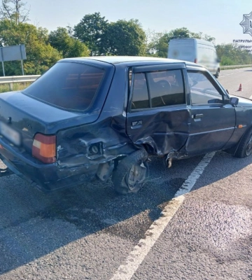 Біля Кропивницького зіштовхнулися ЗАЗ і Volkswagen Passat (ФОТО)