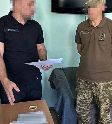 Командир частини безпідставно нарахував військовим 5,4 млн грн виплат – ДБР