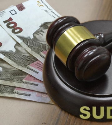Мужчина отсудил 20 тысяч гривен компенсации за незаконное задержание и вручение повестки