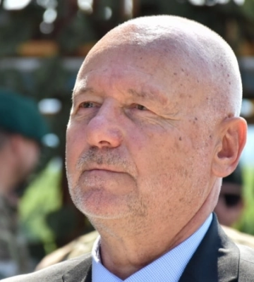 Восени Болгарія може розпочати передачу Україні бронетехніки радянських зразків, – міністр оборони Тагарєв