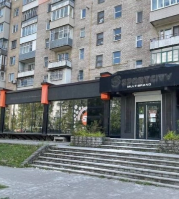 В Мелитополе оккупанты отжали сетевой магазин спортивной одежды – что собираются открыть 