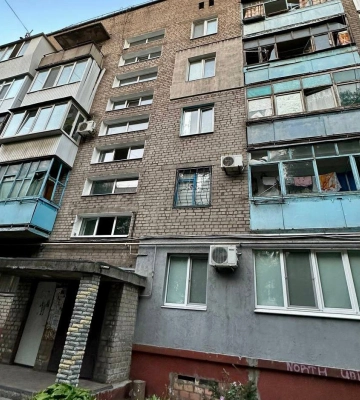 Вночі окупанти знову обстріляли Запоріжжя: пошкодження отримали 4 багатоповерхівки