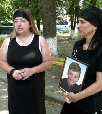 Родители обвинили медиков: в Ровно умер 10-летний мальчик, которому на голову упала штанга