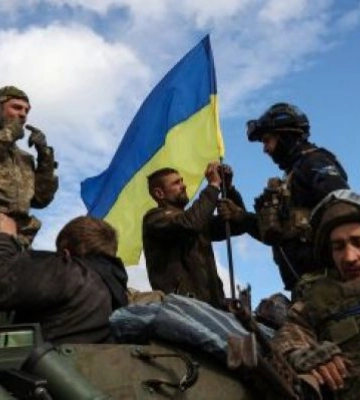 Оккупанты начали активно укреплять вторую и третью линию обороны под Токмаком и Мелитополем - Гуменюк (видео)
