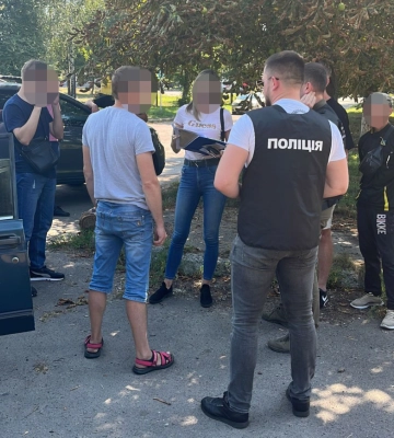 «Допомагали» з відстрочкою від військової служби: на Черкащині викрито групу осіб