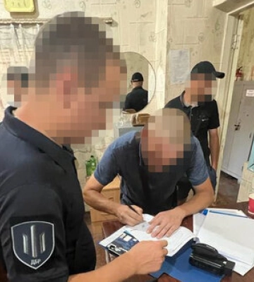 ДБР провело обшуки у ВЛК Київщини, Черкащини та Вінниччини для виявлення фактів корупції. ФОТОрепортаж