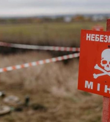 Поранена війною земля: рівненські піротехніки повернулися з деокупованого півдня України (ВІДЕО)