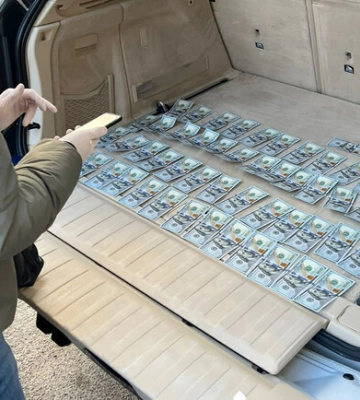 В Днепропетровской области два офицера присвоили себе 3,5 миллиона гривен, которые предназначались для выплат военнослужащим