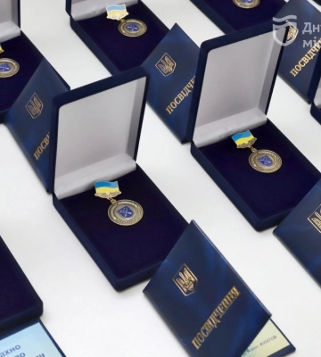 Філатов під час презентації платформи «Війна» посмертно відзначив нагородами десятьох воїнів з Дніпра