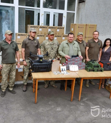 Днепр доставил защитникам на передовую крупную партию техники на 7 млн грн, – Филатов