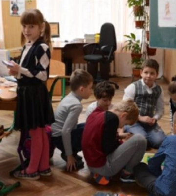 Уроки без телефонів, їдальні з терміналами, творчі предмети без оцінок: що  чекає учнів у школах Львова