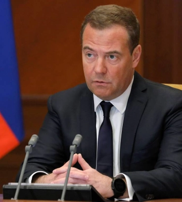 &quot;Медлить не станем&quot;: Медведев заявил, что РФ готова аннексировать Абхазию и Южную Осетию