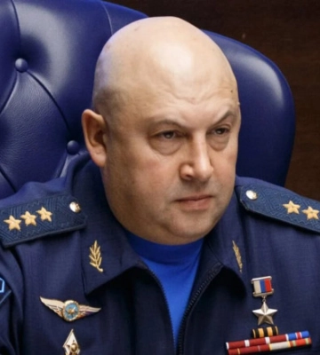 В рф снятому с должности генералу суровикину нашли замену - росСМИ