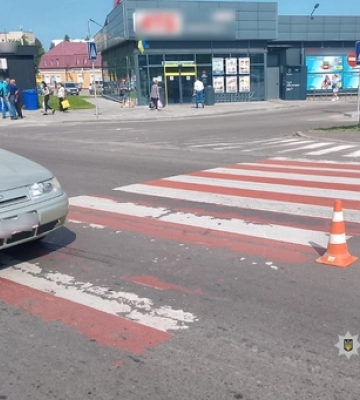 У Горохові на пішохідному переході авто збило дитину на велосипеді 