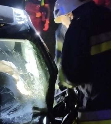 Серьезное ДТП в Запорожье: спасатели деблокировали водителя из покореженного авто