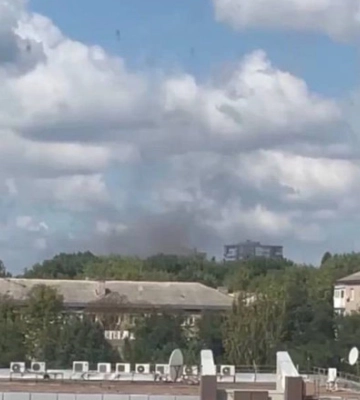 В центре Донецка серия сильных взрывов