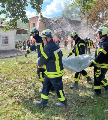 На Сумщині ворожий “Шахед” влучив у навчальний заклад: будівля повністю зруйнована