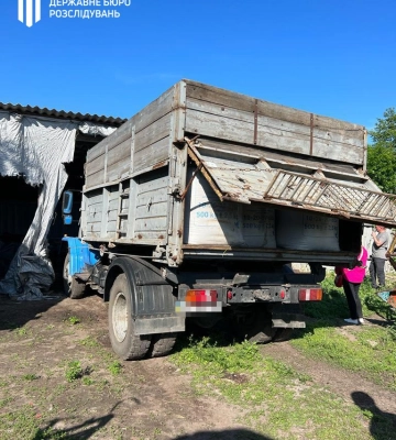 На Харківщині правоохоронець крав добрива зі складу фермера