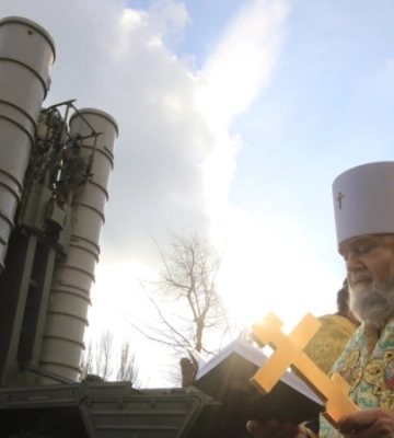 В окупованому Криму прогримів вибух, піднявся дим. Фото
