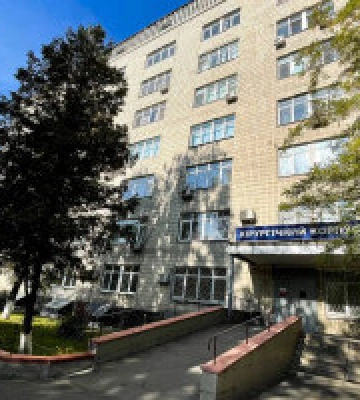У Київській обласній лікарні провели успішну трансплантацію нирки