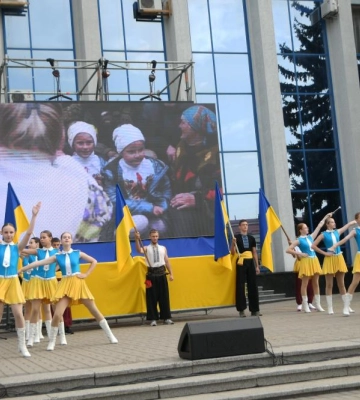 Державний прапор України: історія стягу та урочистості на Рівненщині (ВІДЕО)