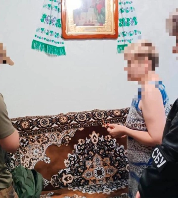 Любить росію та радянські пам'ятники. На Рівненщині викрили чергову прихильницю "руського міра"