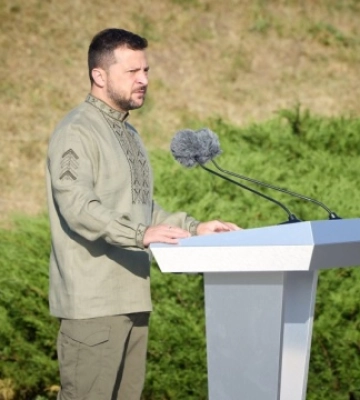 Зеленський: Україна не торгує територіями, Крим буде деокупований