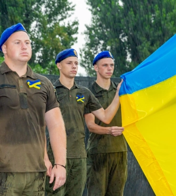 У Хмельницькому підняли найбільший прапор в області