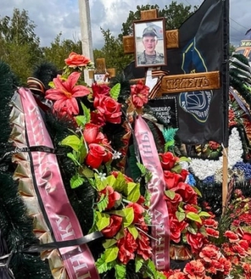 На центральном кладбище Симферополя продолжает расти число могил российских военных
