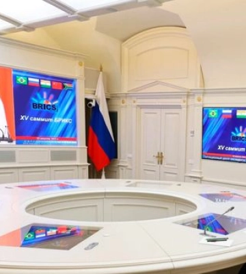 Саммит BRICS: Си Цзиньпин неожиданно пропустил бизнес-форум, а путин воспользовался видеовыступлениями, чтобы жаловаться на санкции
