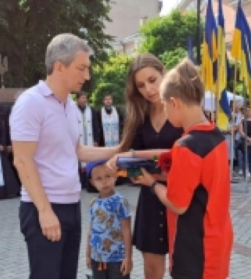 У Ковелі родинам захисників кручили відзнаки «Почесний громадянин міста Ковеля»