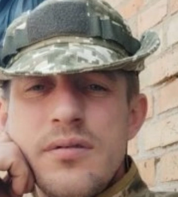 Не дожив до дня народження: на Волині поховали Героя Ігора Яцюка