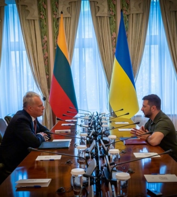 Зеленський зустрівся з президентом Литви: обговорили ситуацію на фронті та потреби ЗСУ