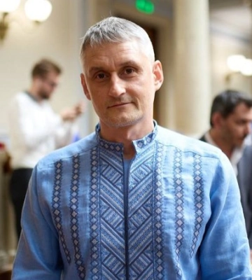 Вместо скандального Холодова. Николай Тарарин принял присягу и вошел во фракцию Слуги народа