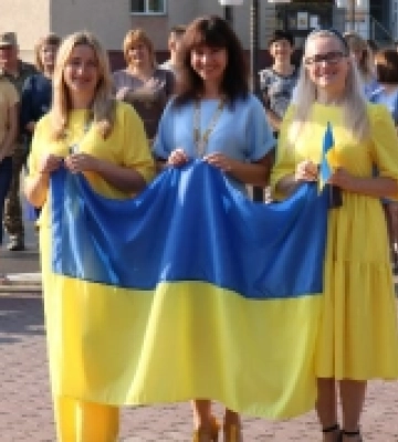 У Горохові урочисто підняли державний прапор України. ФОТО