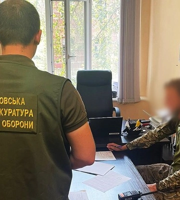 Командир воинской части из Днепропетровской области получил подозрение на продажу военного имущества на 500 тыс. грн