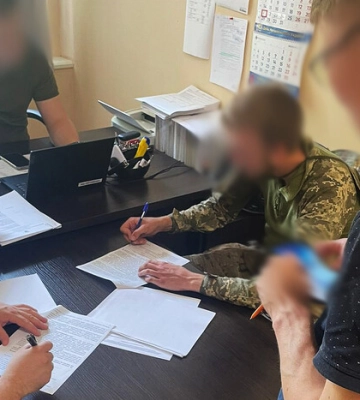 На Дніпропетровщині офіцер військової частини здав квадракоптери у ломбард