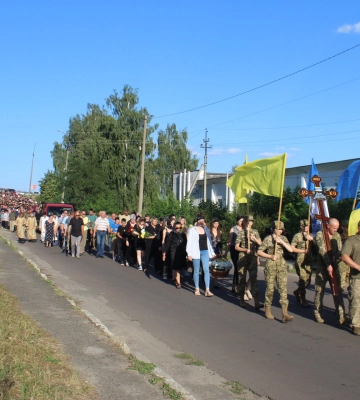 Трагічний день у громаді: на Волині попрощалися одразу із двома Героями - Максимом Кучером та Сергієм Шмигельським