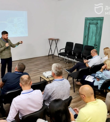 У Дніпрі презентували масштабний проєкт підтримки Маріуполя